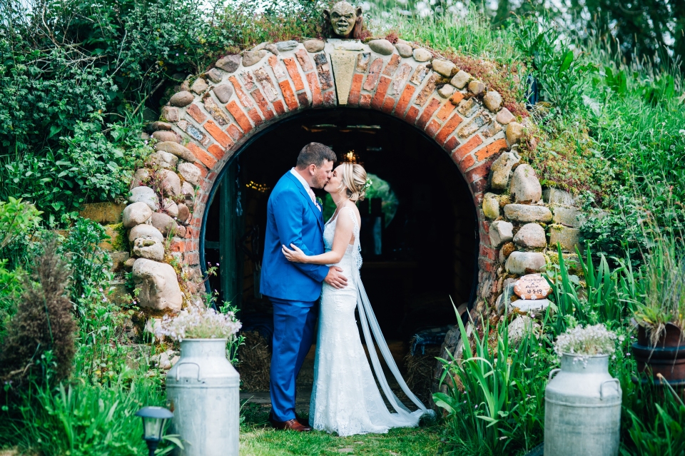 Skipbridge Farm wedding photography - wedding photographer Cheshire, North West